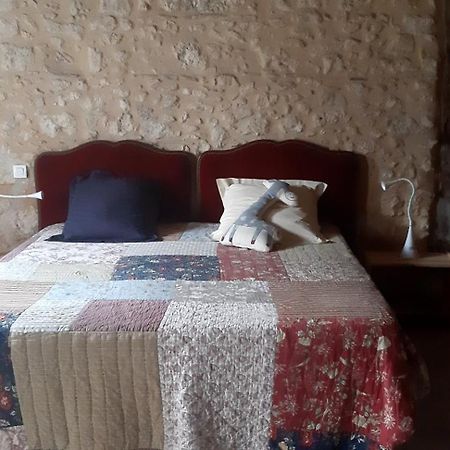 Lunas  La Girafe Bleue Bed & Breakfast エクステリア 写真