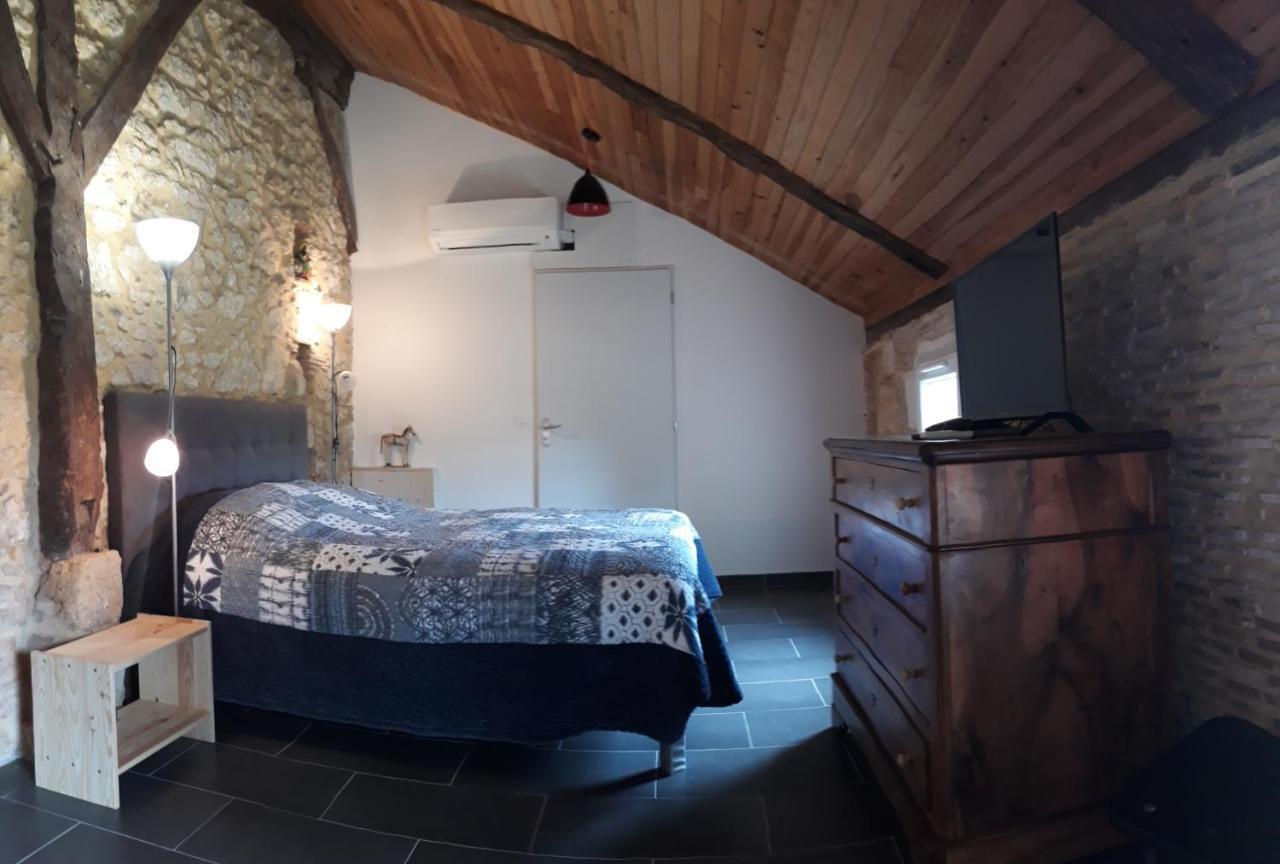 Lunas  La Girafe Bleue Bed & Breakfast エクステリア 写真